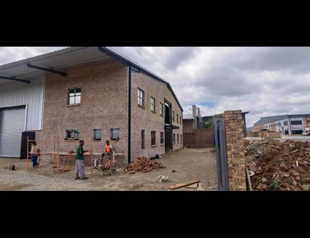 INDUSTRIAL PROPERTY TO RENT IN N4 GATEWAY INDUSTRIAL PARK